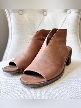 Lucky Brand Talyni Open-Toe Slingback Block Heel Sandal Brown, 7.5